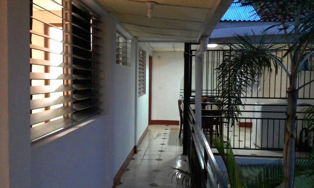 El Callejon Guest House Leon Exterior photo